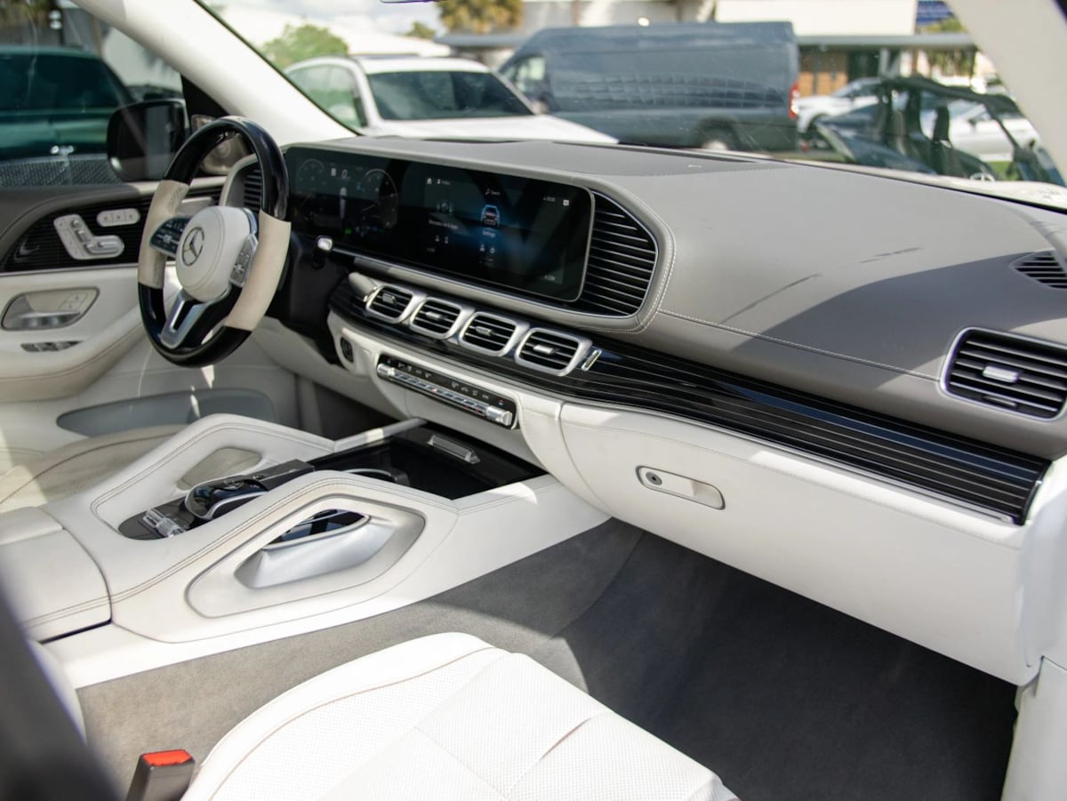 Mercedes-Benz GLS photo 53