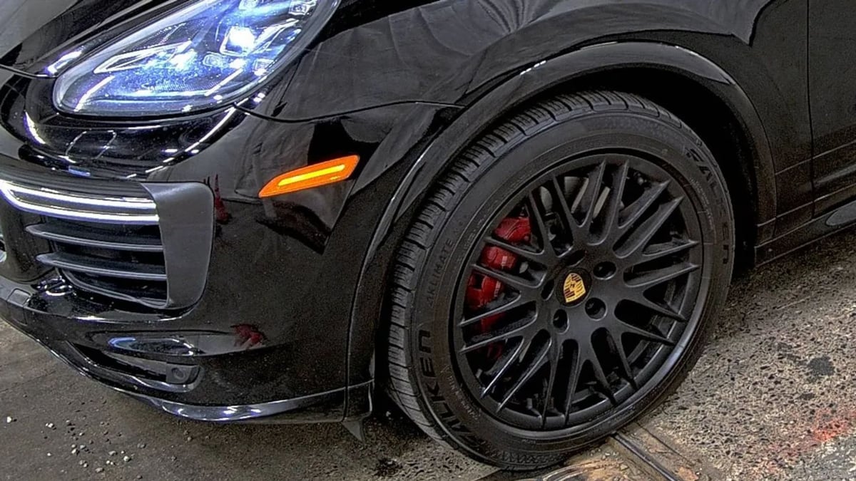Porsche Cayenne photo 8