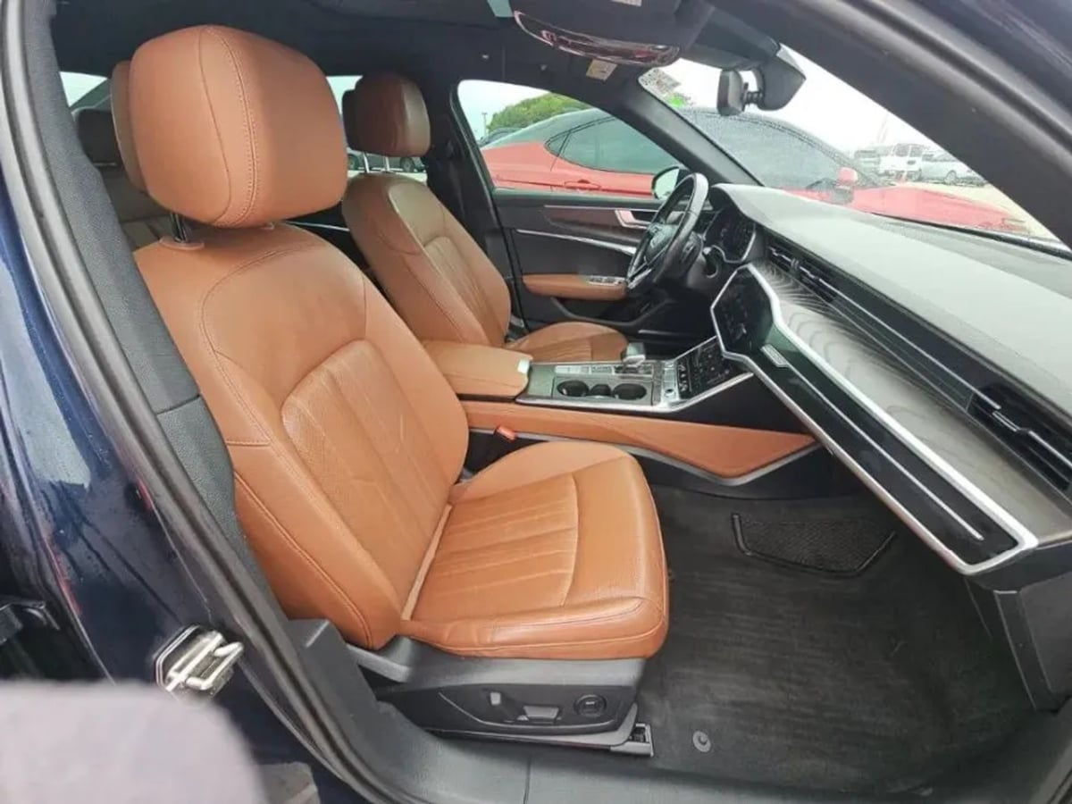 Audi A6 photo 8