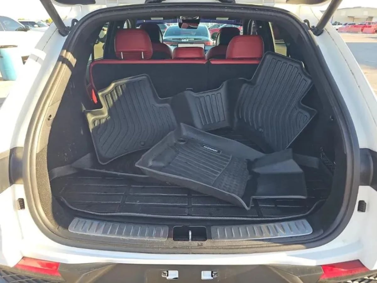 Genesis GV70 photo 17