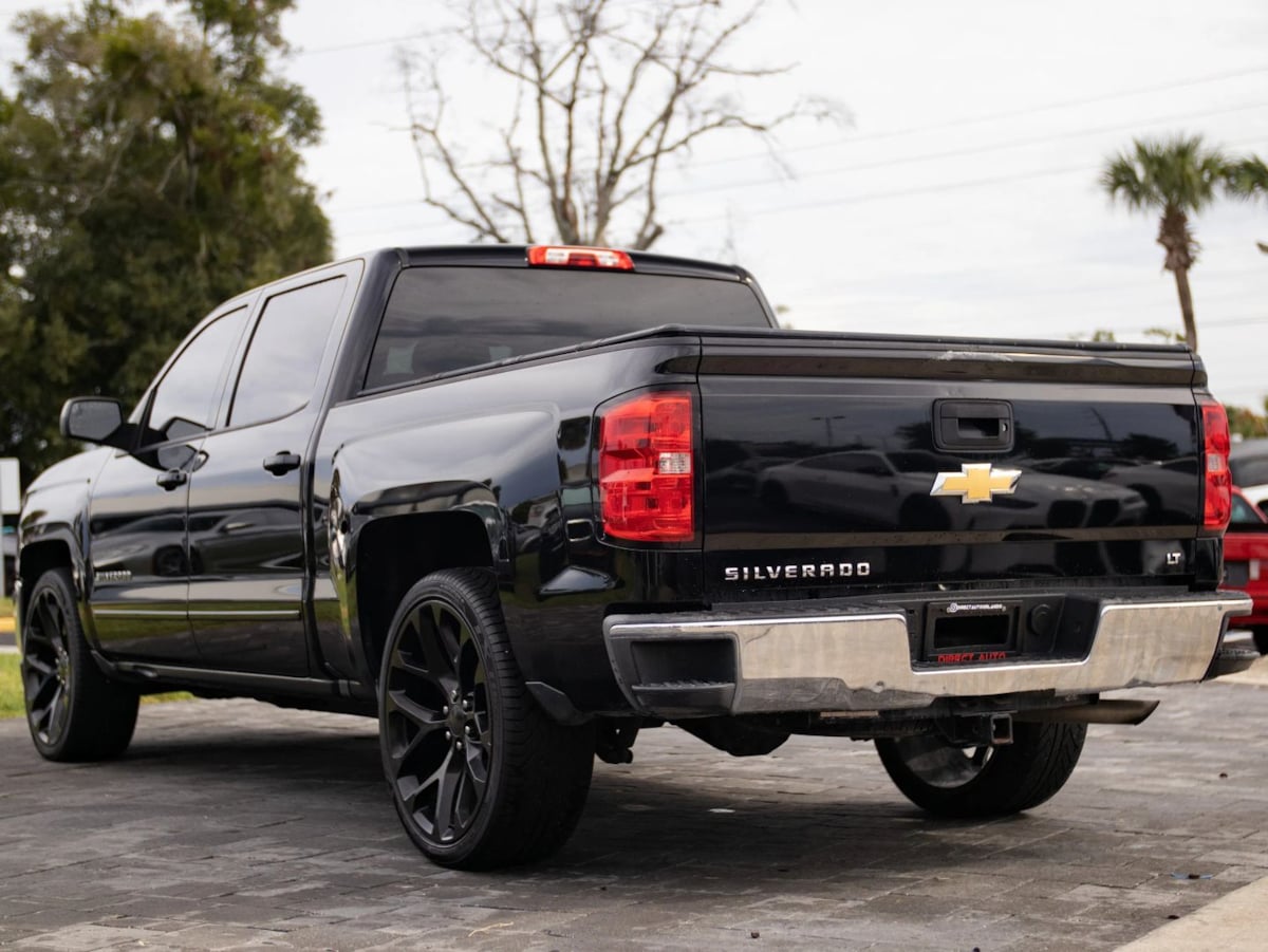 Chevrolet Silverado photo 10