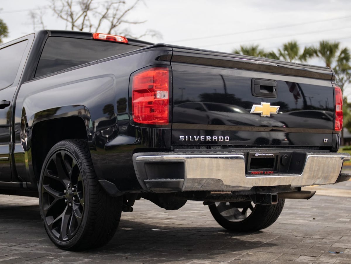 Chevrolet Silverado photo 11