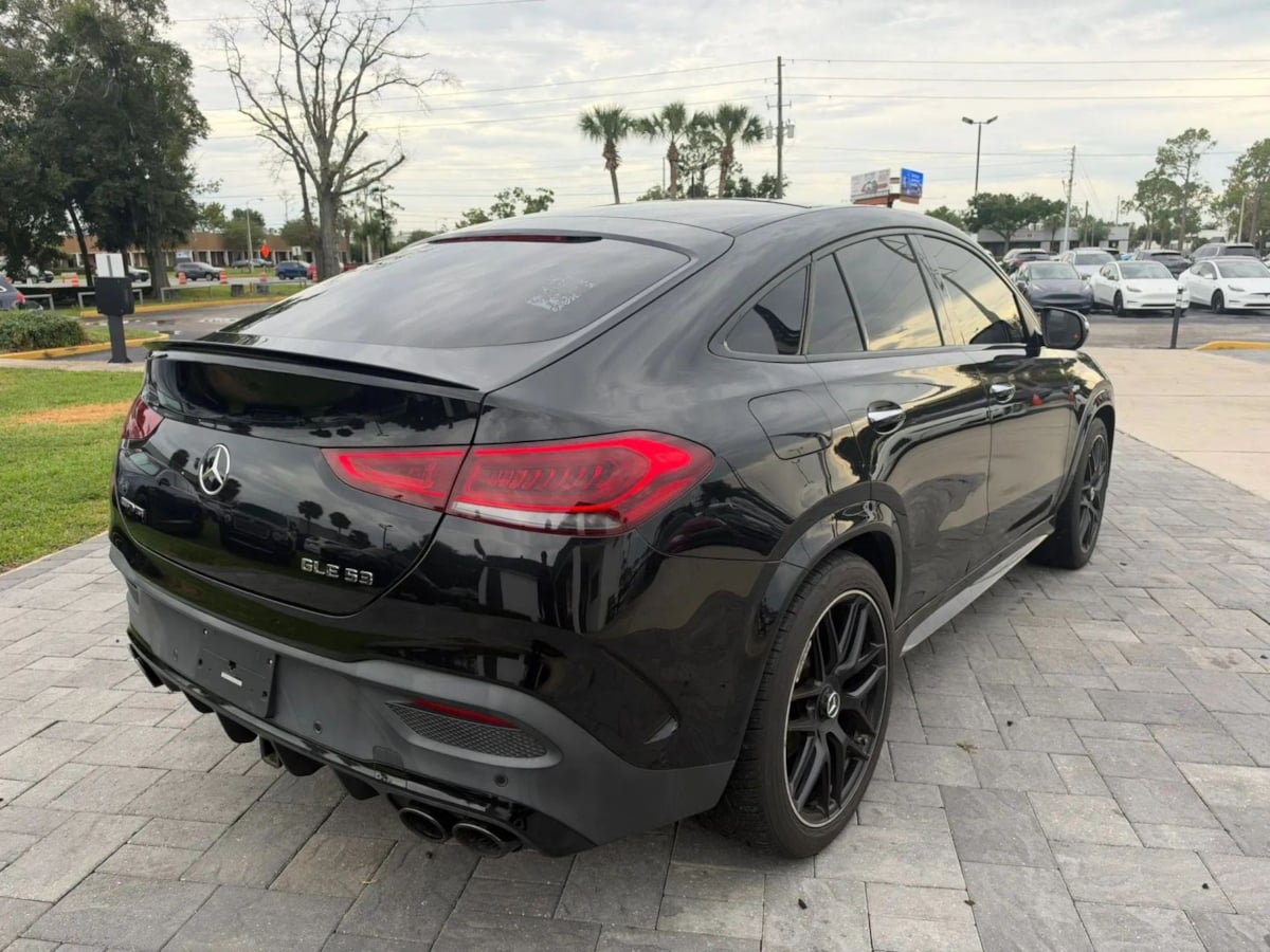 Mercedes-Benz AMG GLE 53 photo 6
