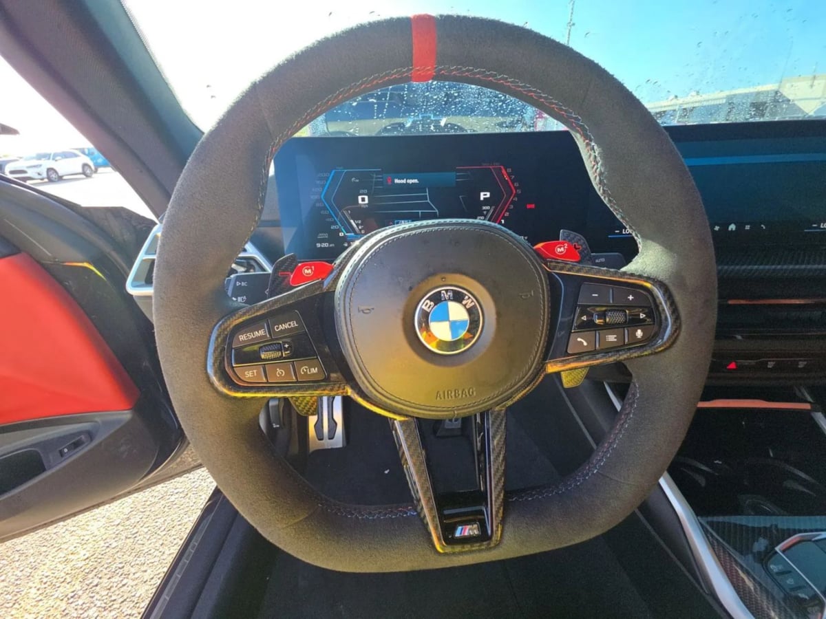BMW M4 photo 7