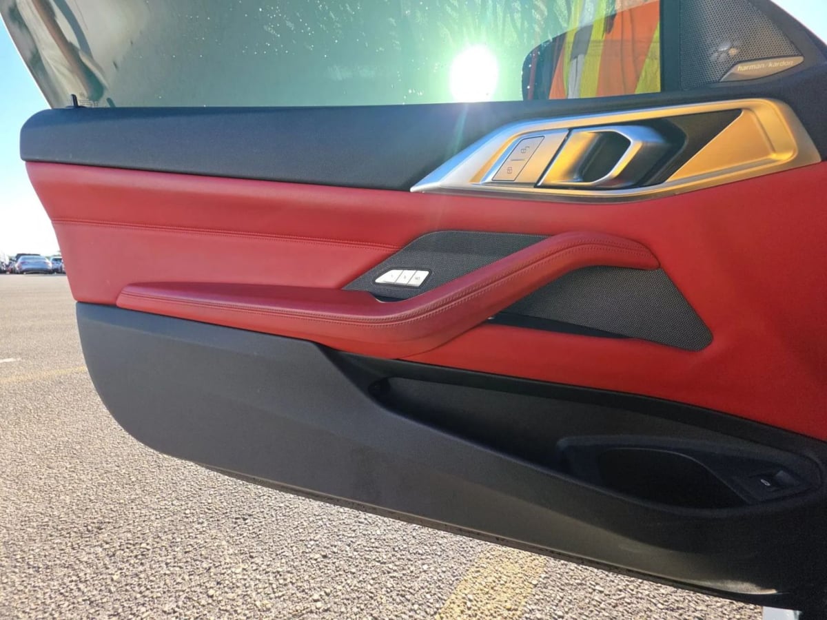 BMW M4 photo 10