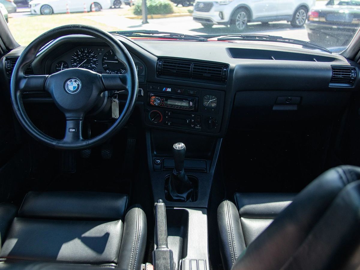 BMW M3 photo 32