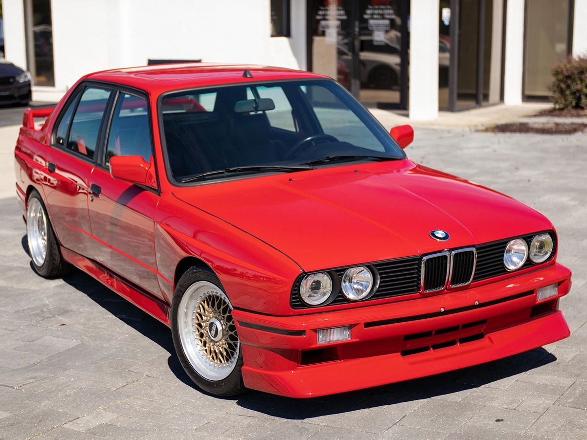 BMW M3 photo 2