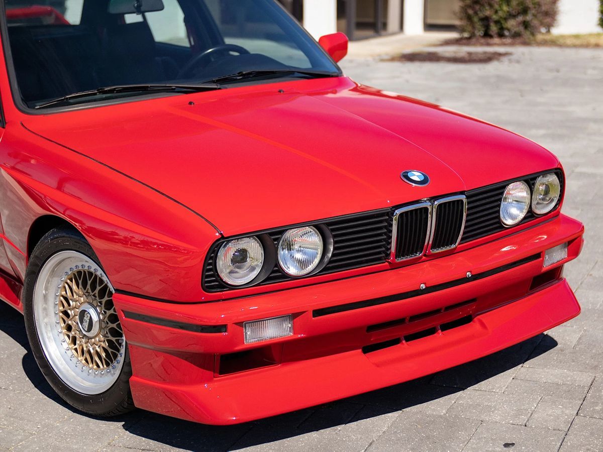 BMW M3 photo 3