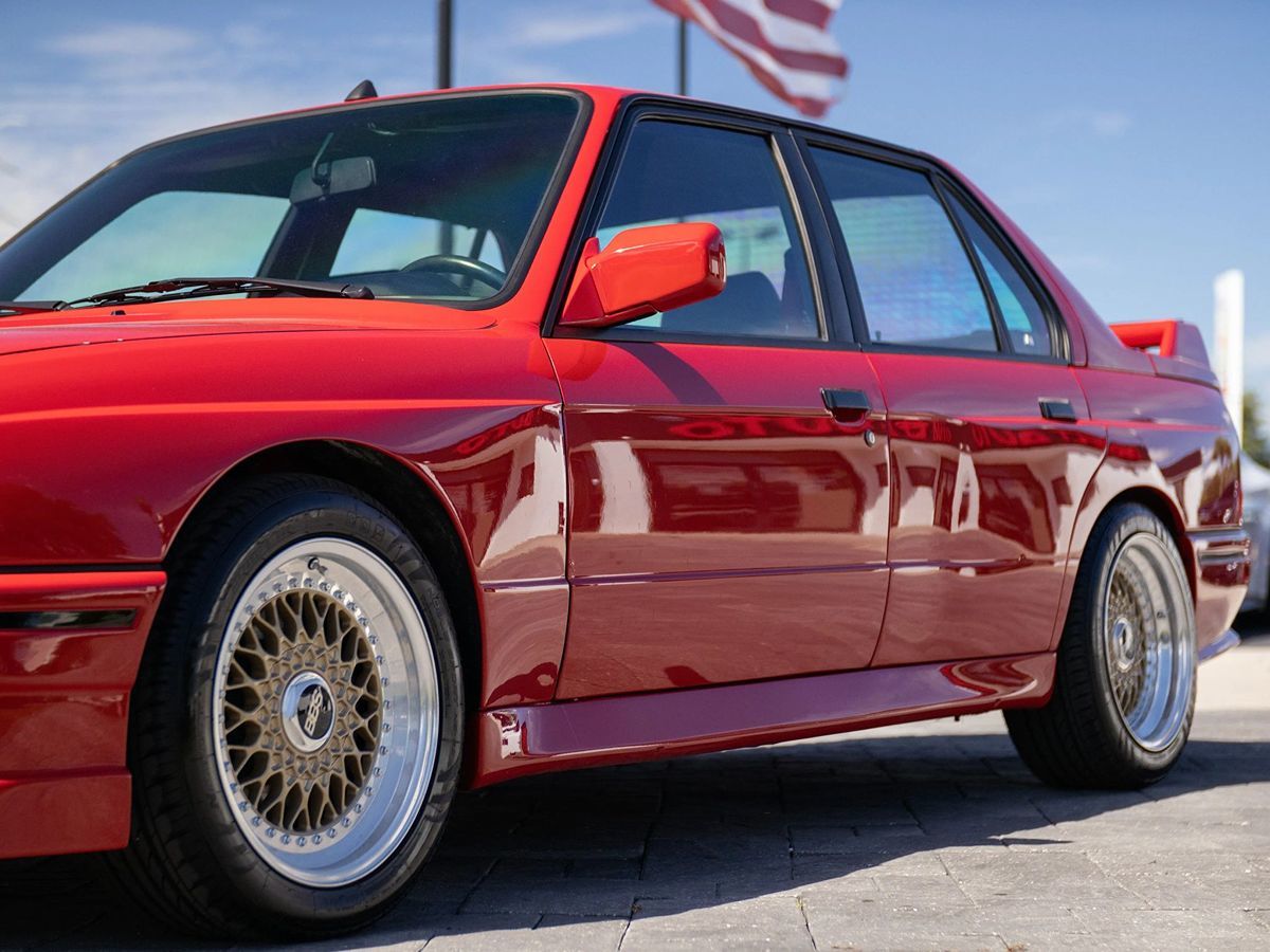 BMW M3 photo 9
