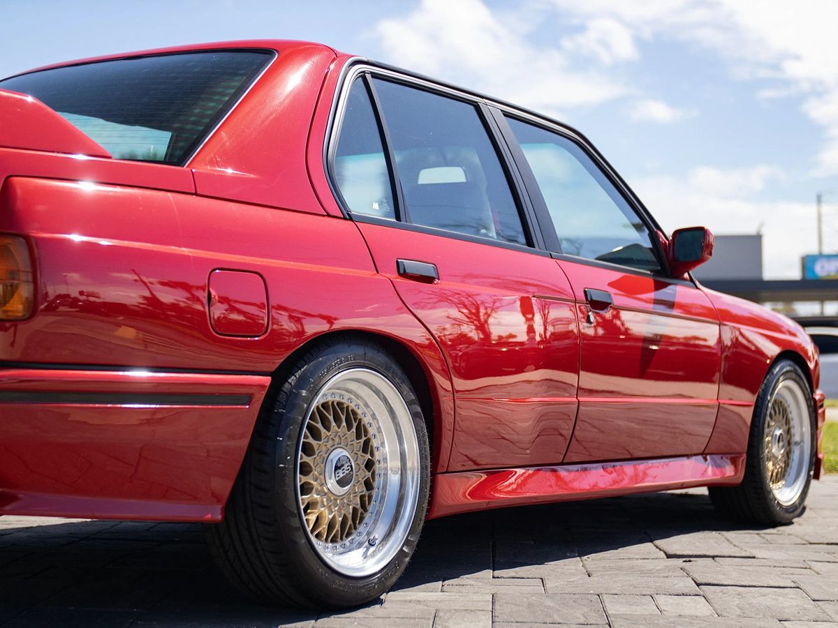 BMW M3 photo 11