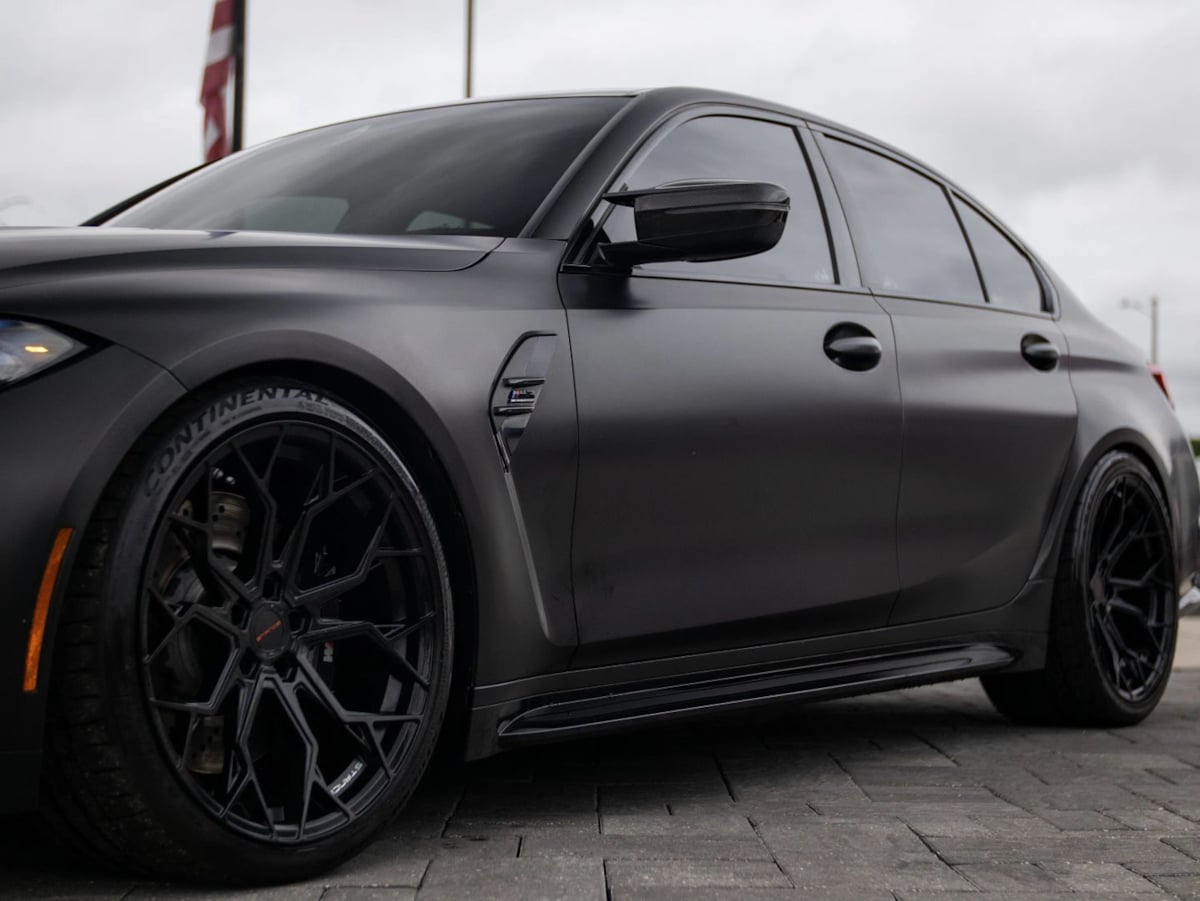 BMW M3 photo 9