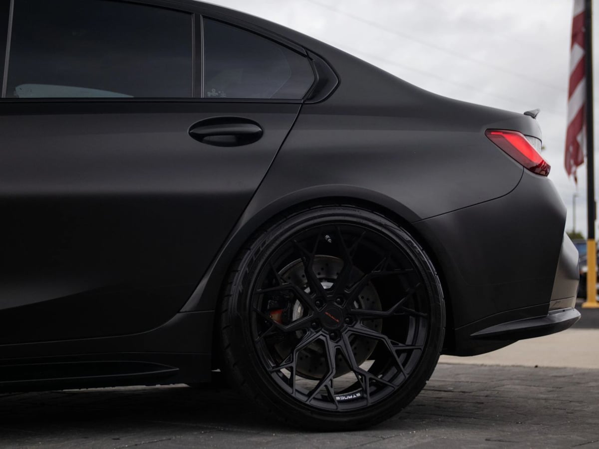 BMW M3 photo 12