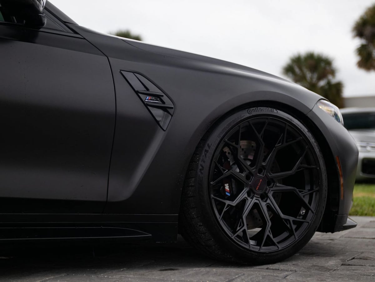 BMW M3 photo 23