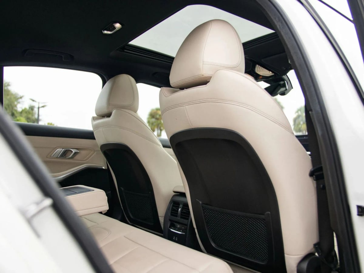BMW 3 Series photo 23