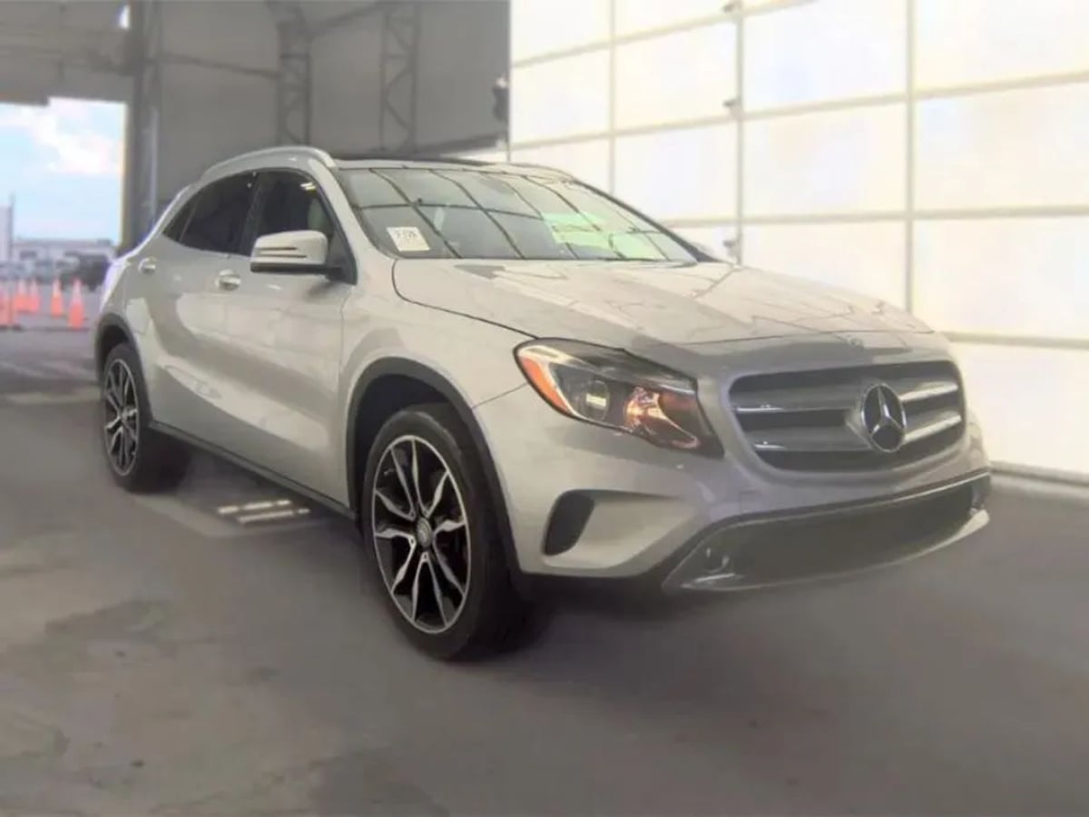 Mercedes-Benz GLA 250 photo 2