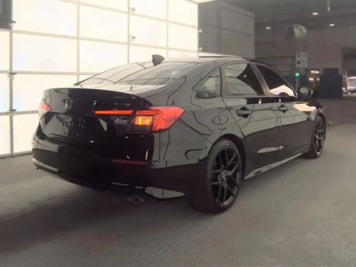 Honda Civic photo 4