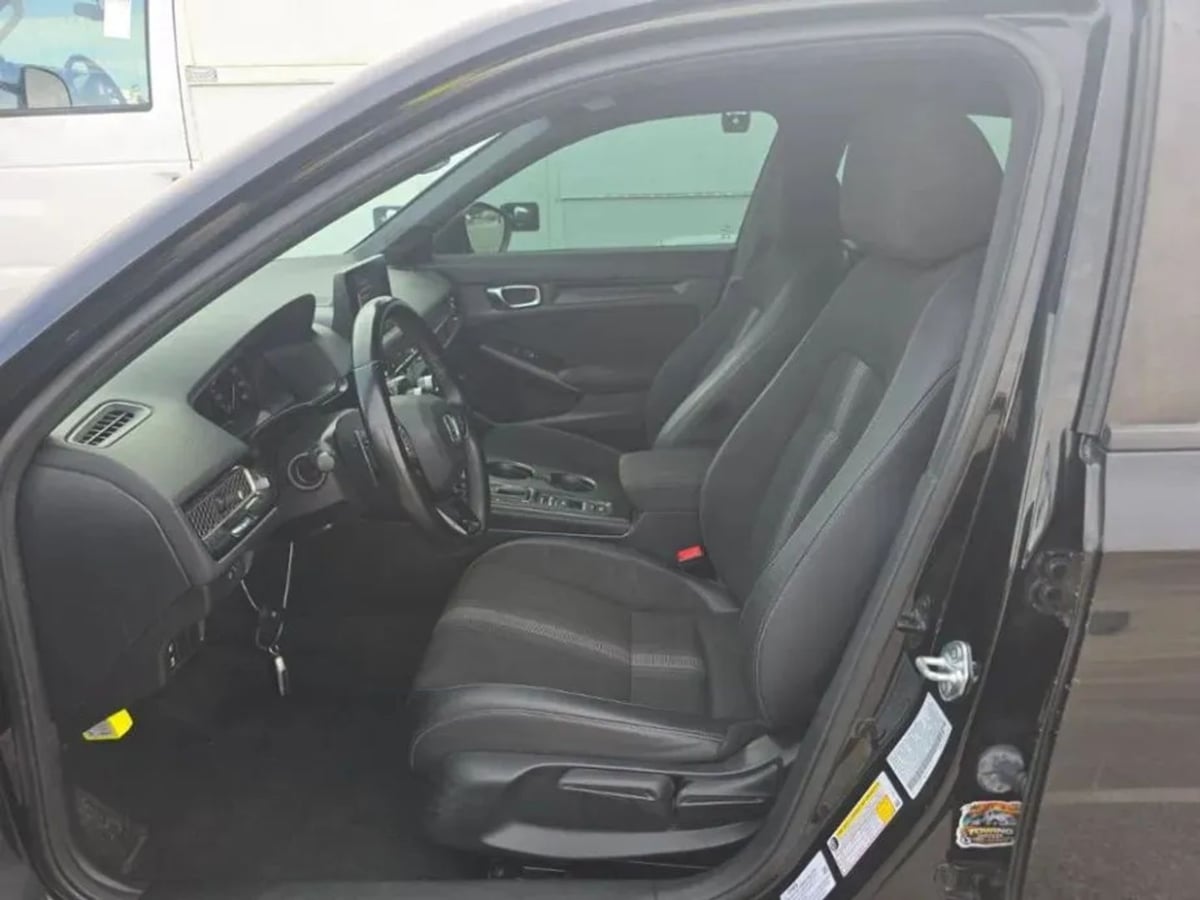 Honda Civic photo 9