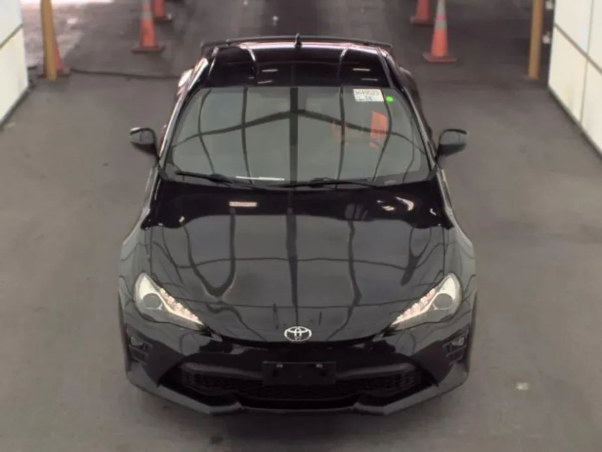 Toyota 86 photo 2