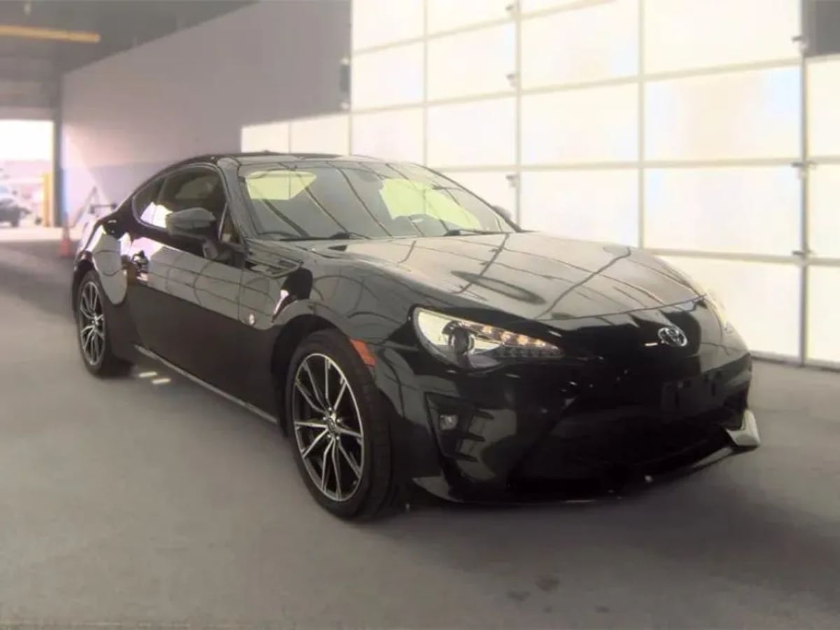 Toyota 86 photo 3