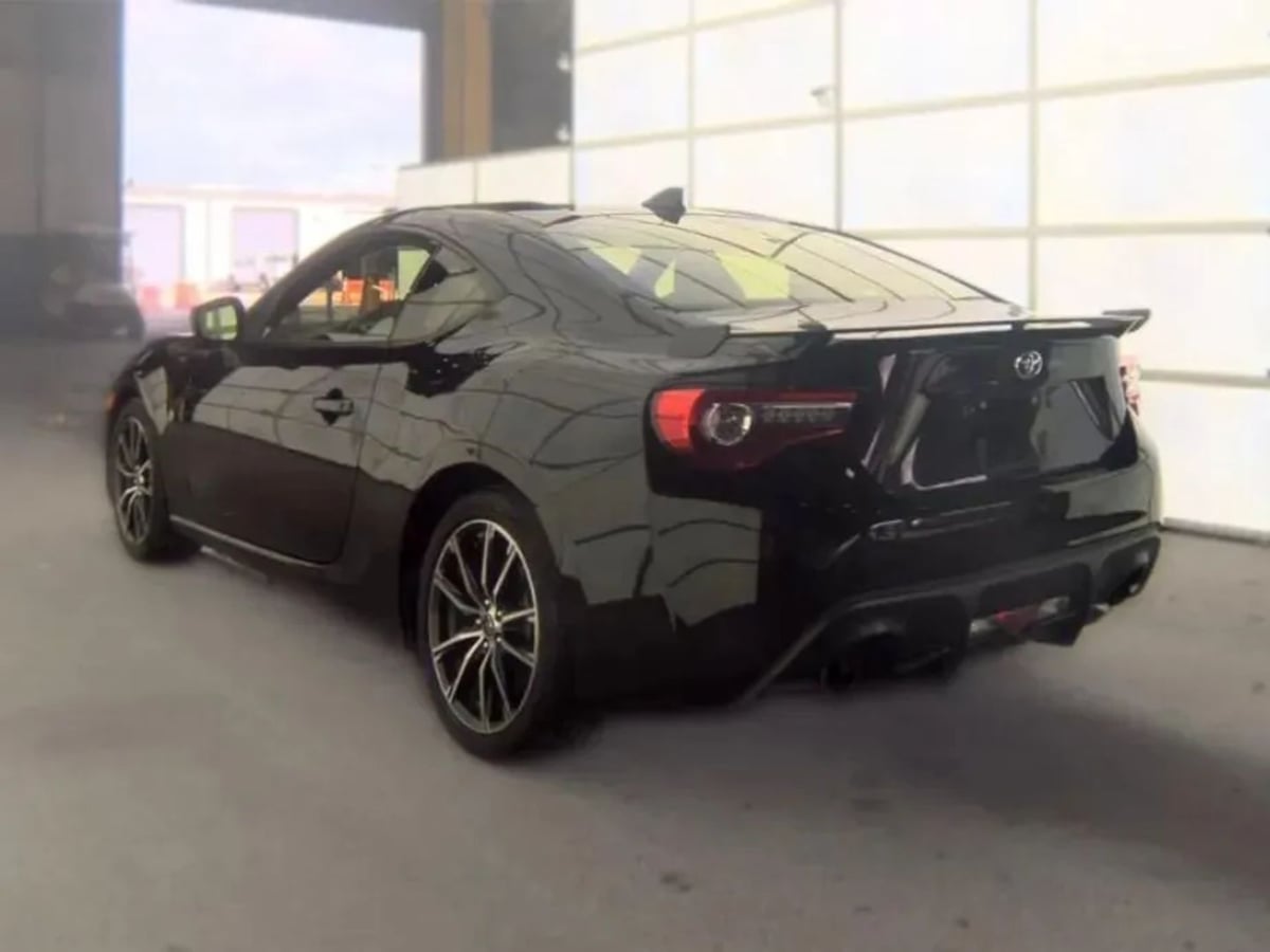 Toyota 86 photo 6