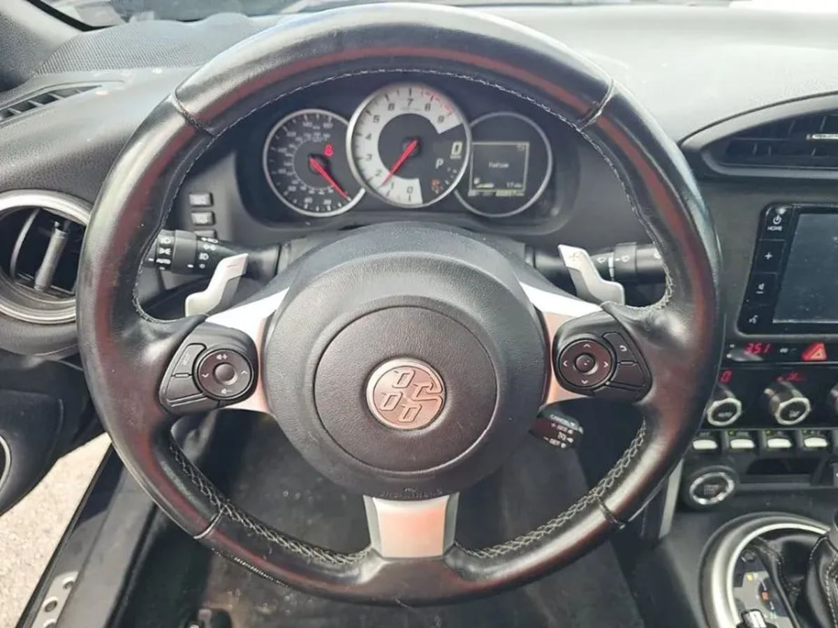 Toyota 86 photo 10
