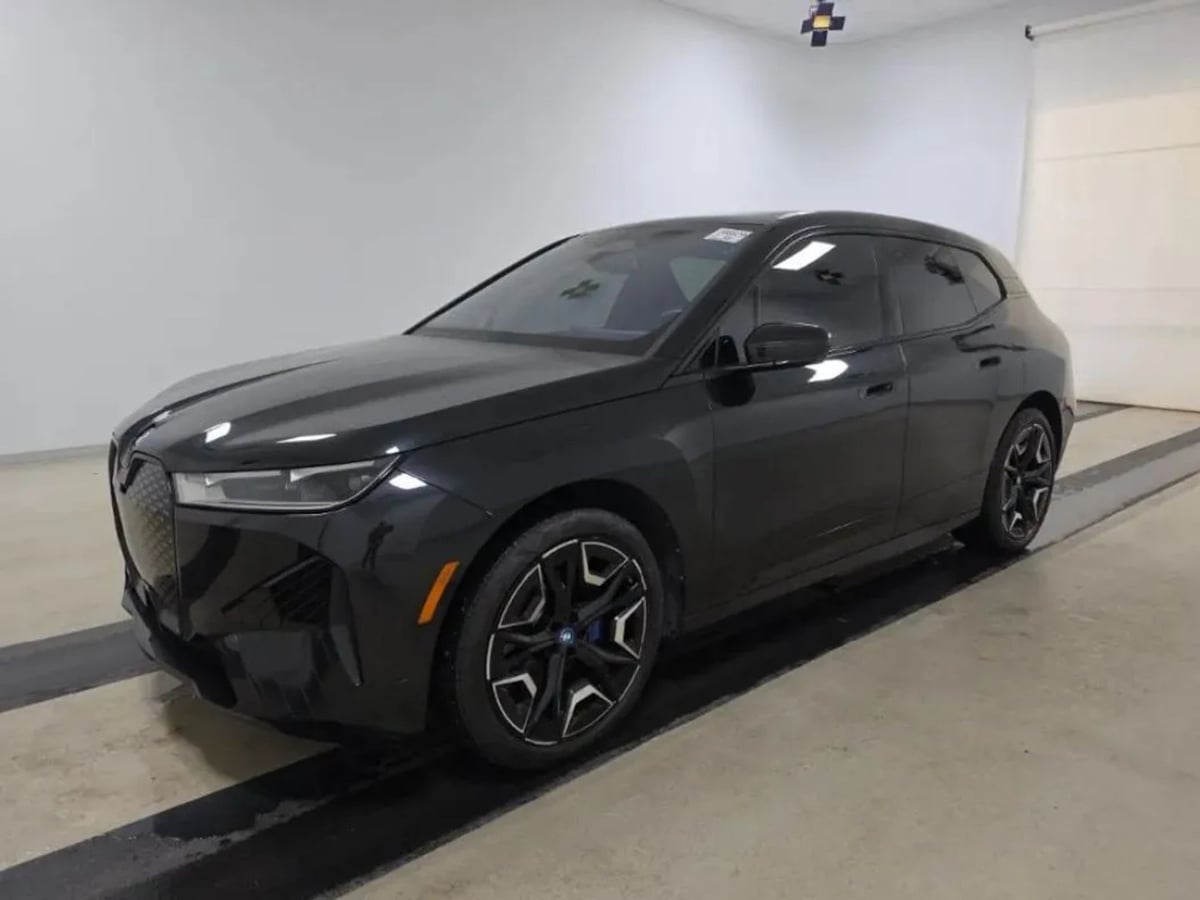 2024 BMW iX