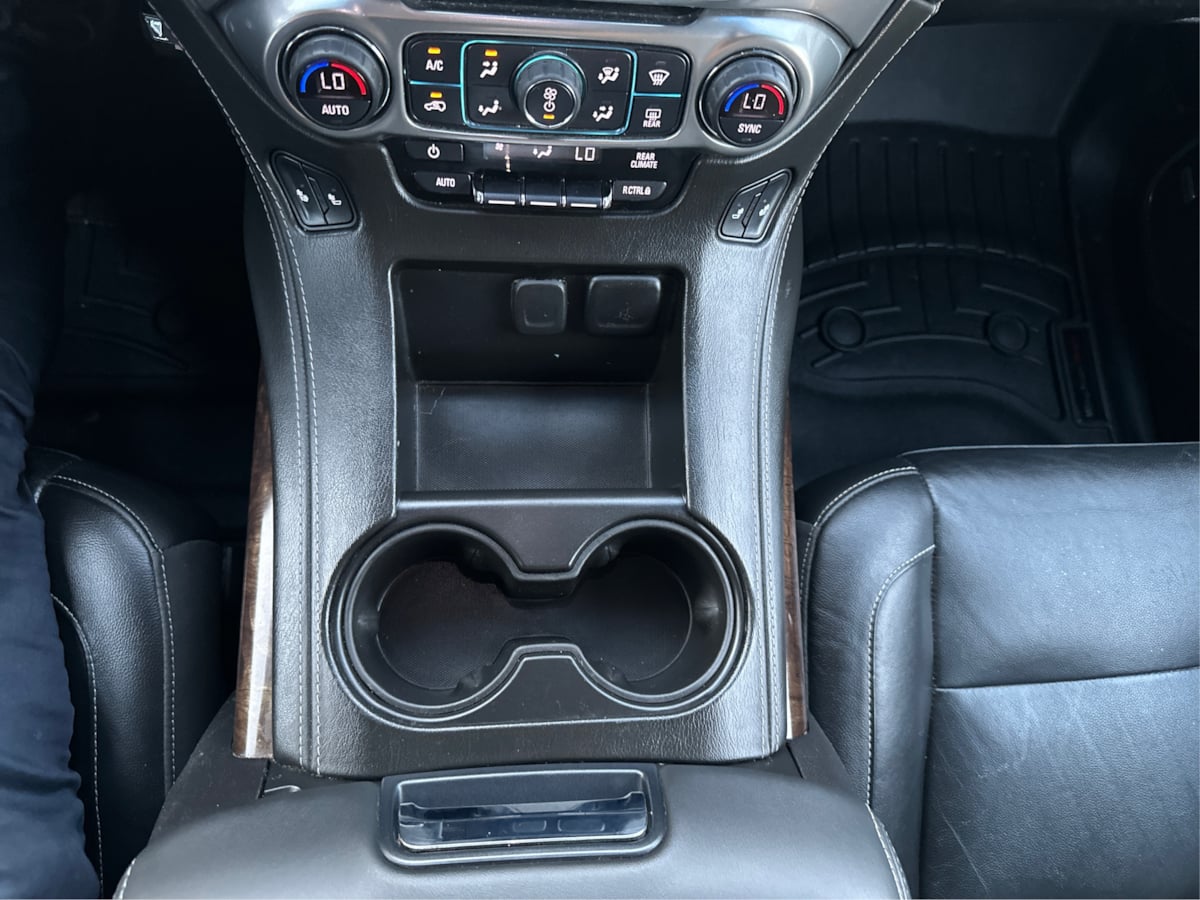Photo 16 of this Chevrolet Suburban
