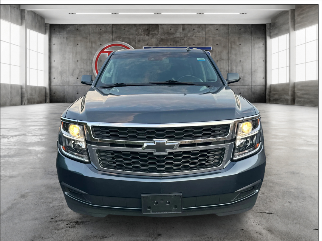 Photo 2 of this Chevrolet Suburban