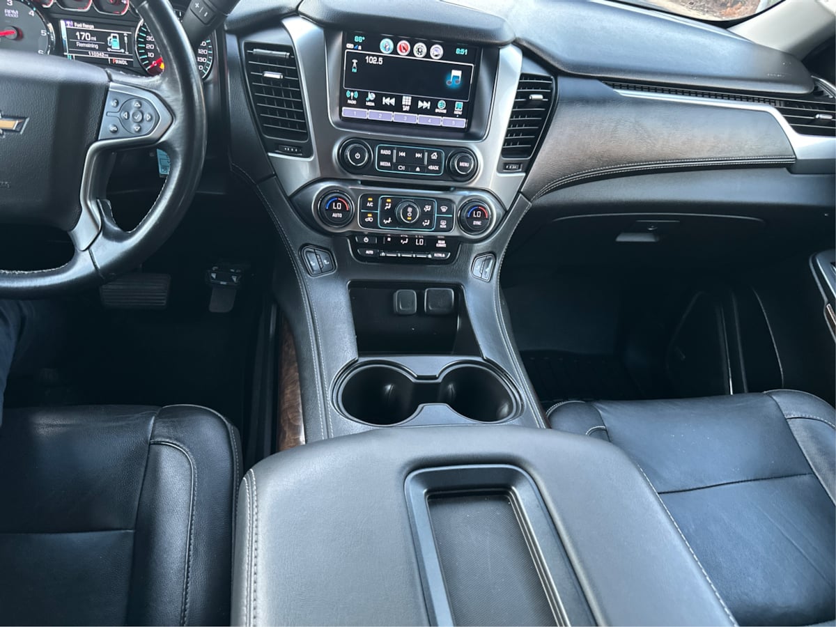 Photo 19 of this Chevrolet Suburban