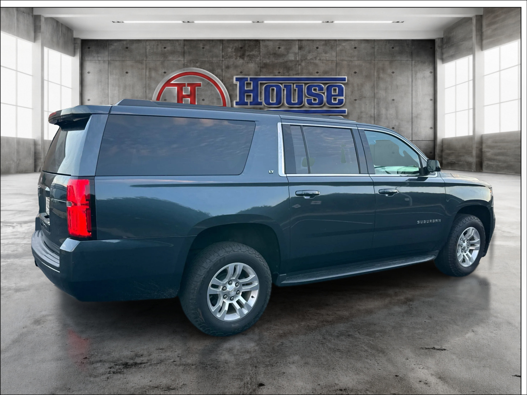 Photo 5 of this Chevrolet Suburban