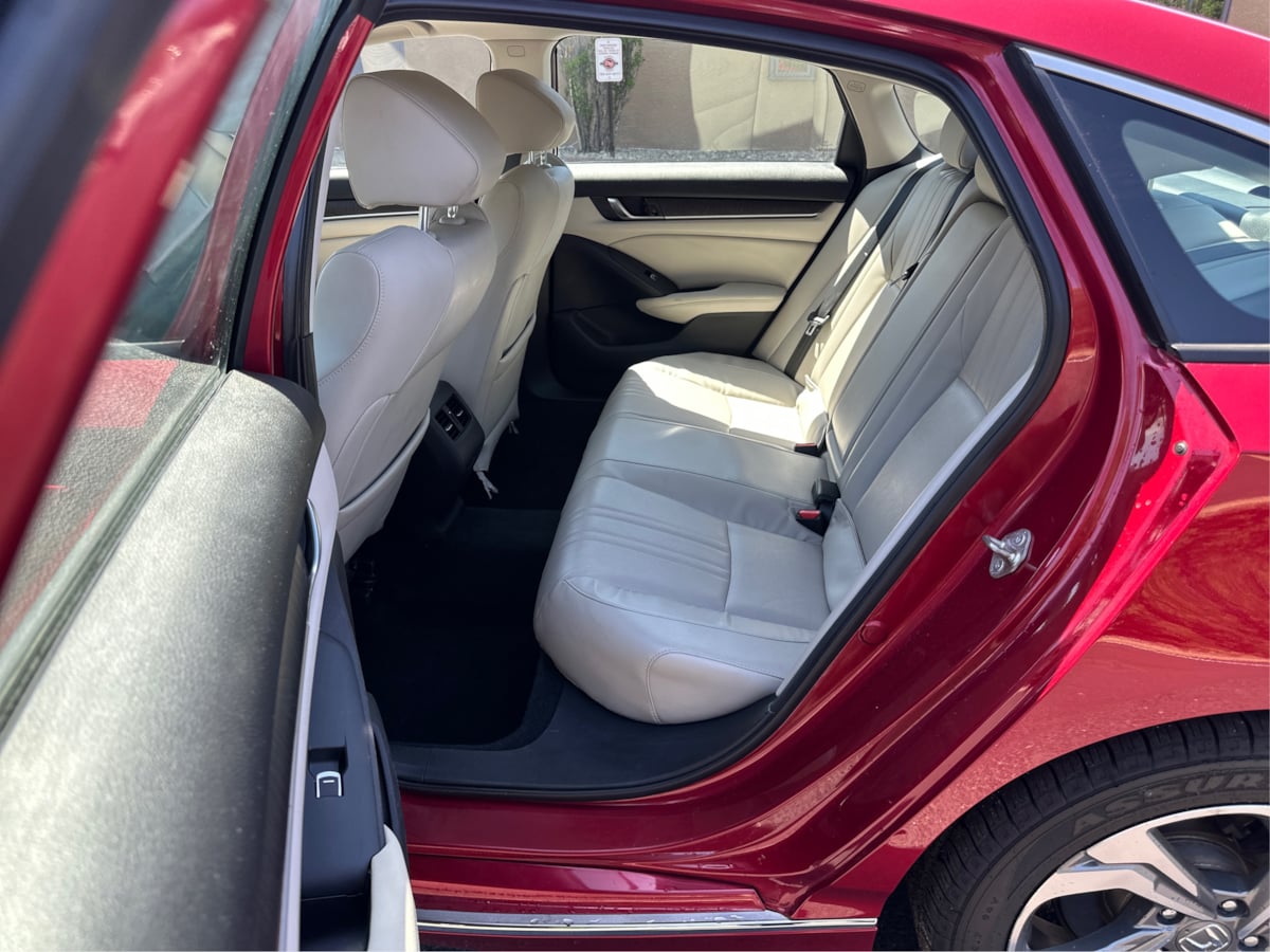 2018 Honda Accord EX-L - Photo 10