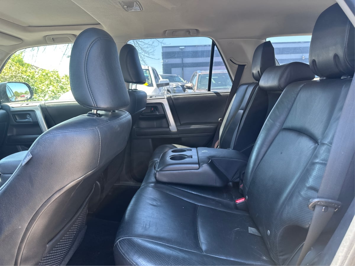 2011 Toyota 4Runner Limited - Photo 10