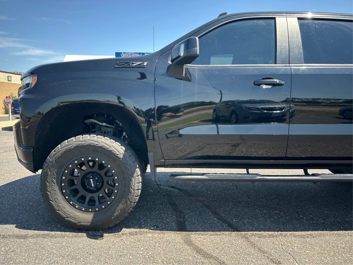 Photo 23 of this Chevrolet Silverado 1500