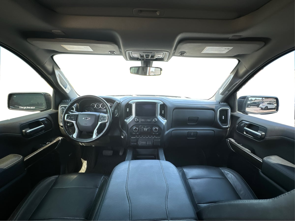 Photo 27 of this Chevrolet Silverado 1500