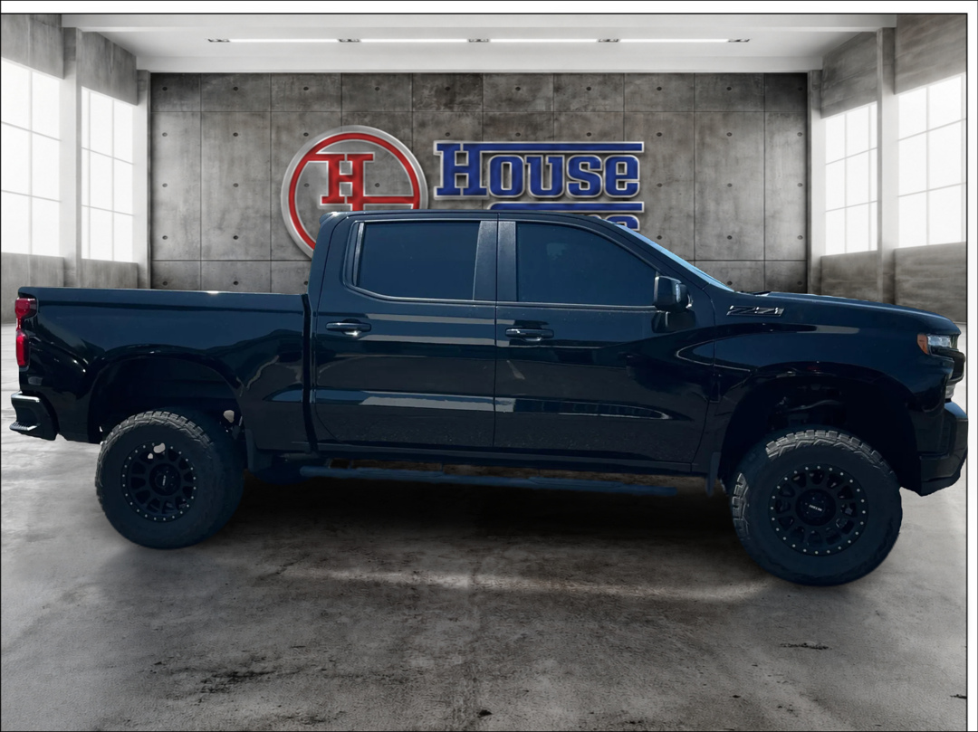 Photo 4 of this Chevrolet Silverado 1500