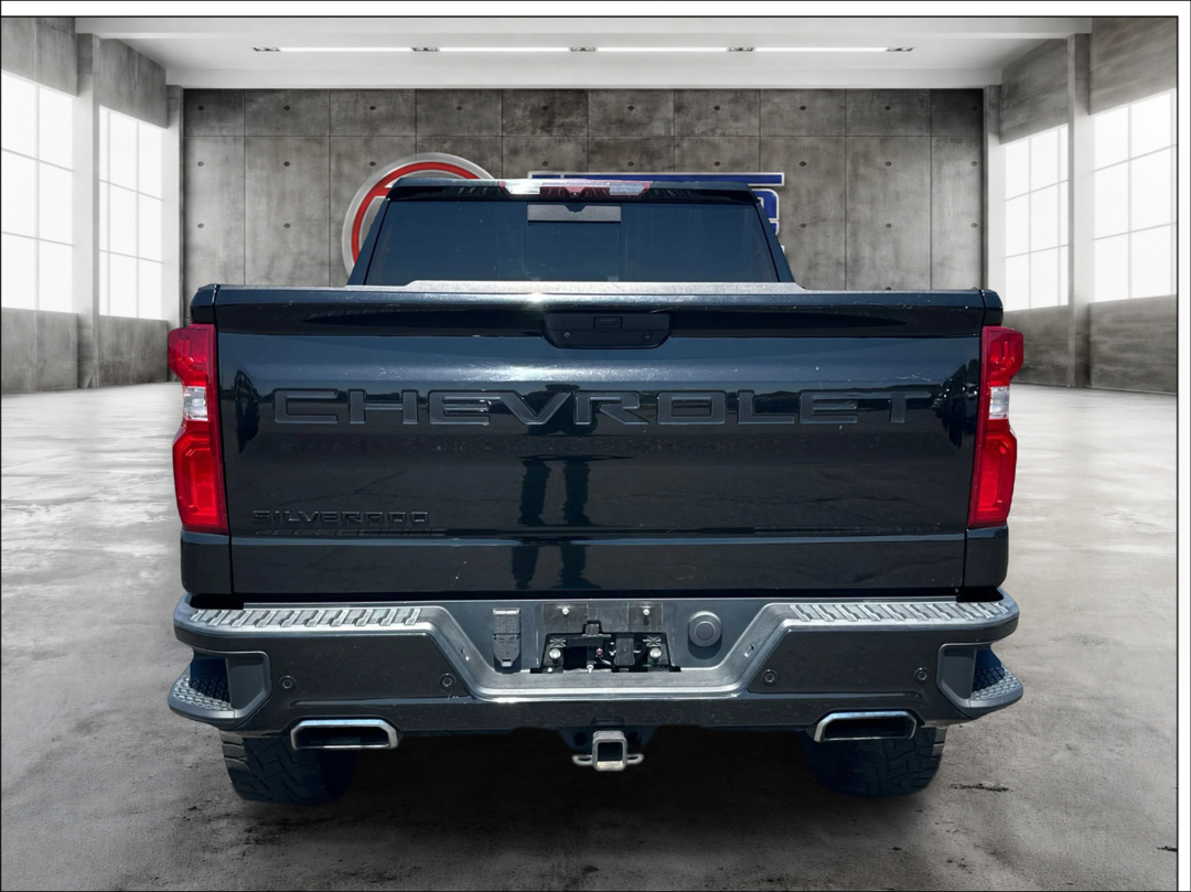 Photo 6 of this Chevrolet Silverado 1500
