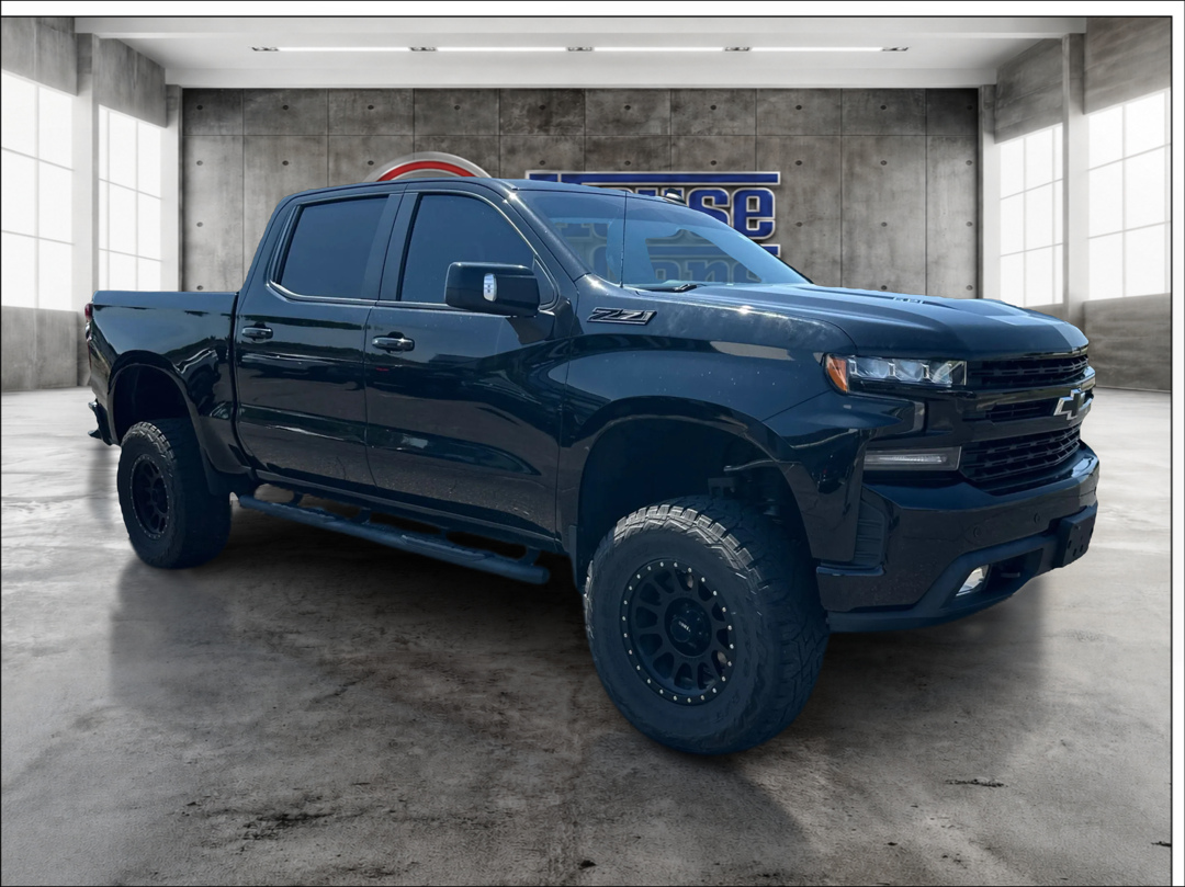 Photo 3 of this Chevrolet Silverado 1500