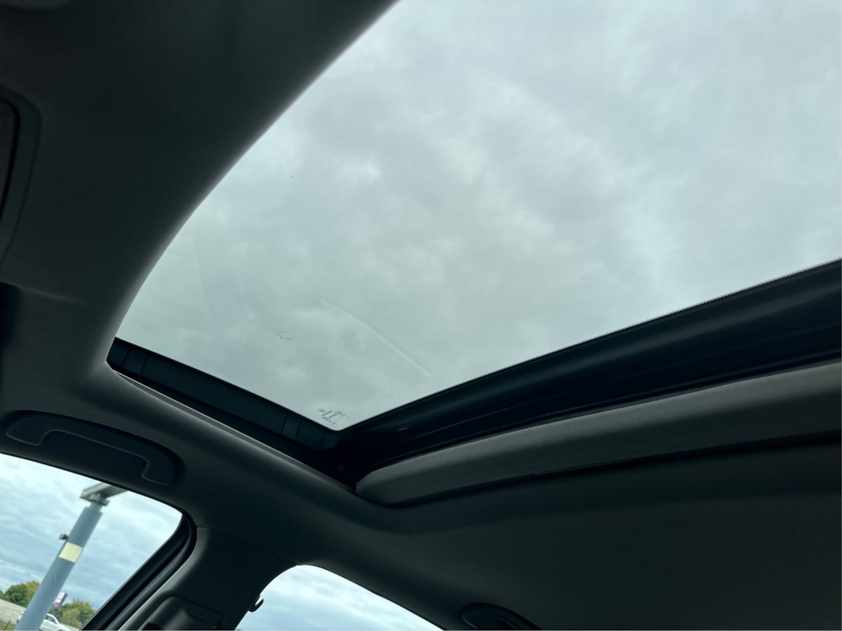 Photo 19 of this Acura TLX