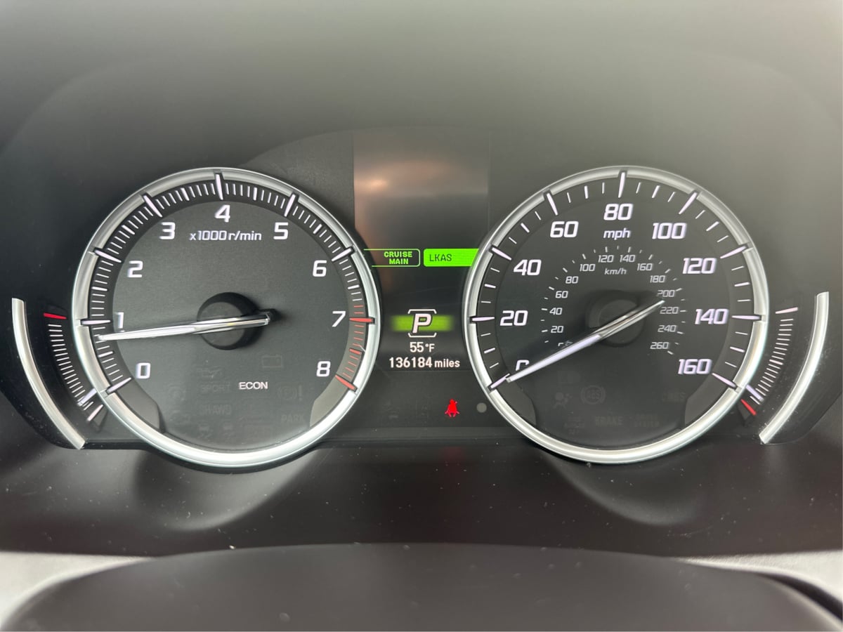 Photo 17 of this Acura TLX