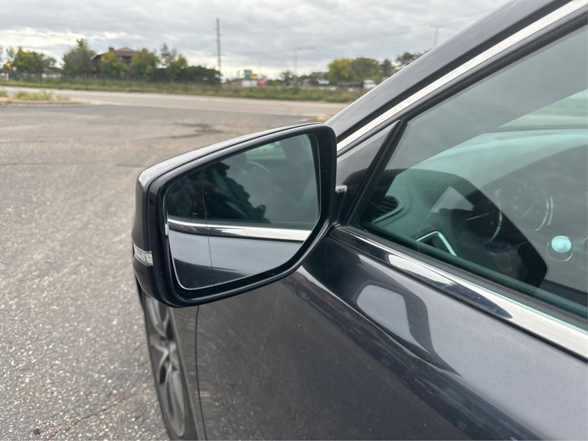 Photo 22 of this Acura TLX