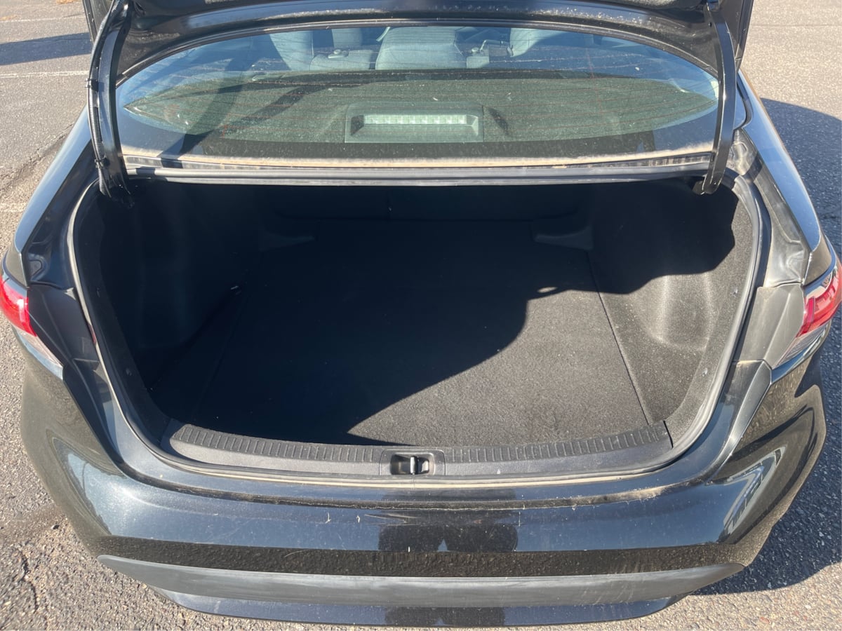 Photo 11 of this Toyota Corolla