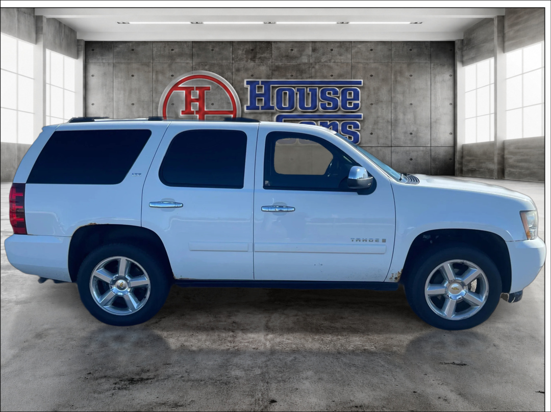 Photo 4 of this Chevrolet Tahoe