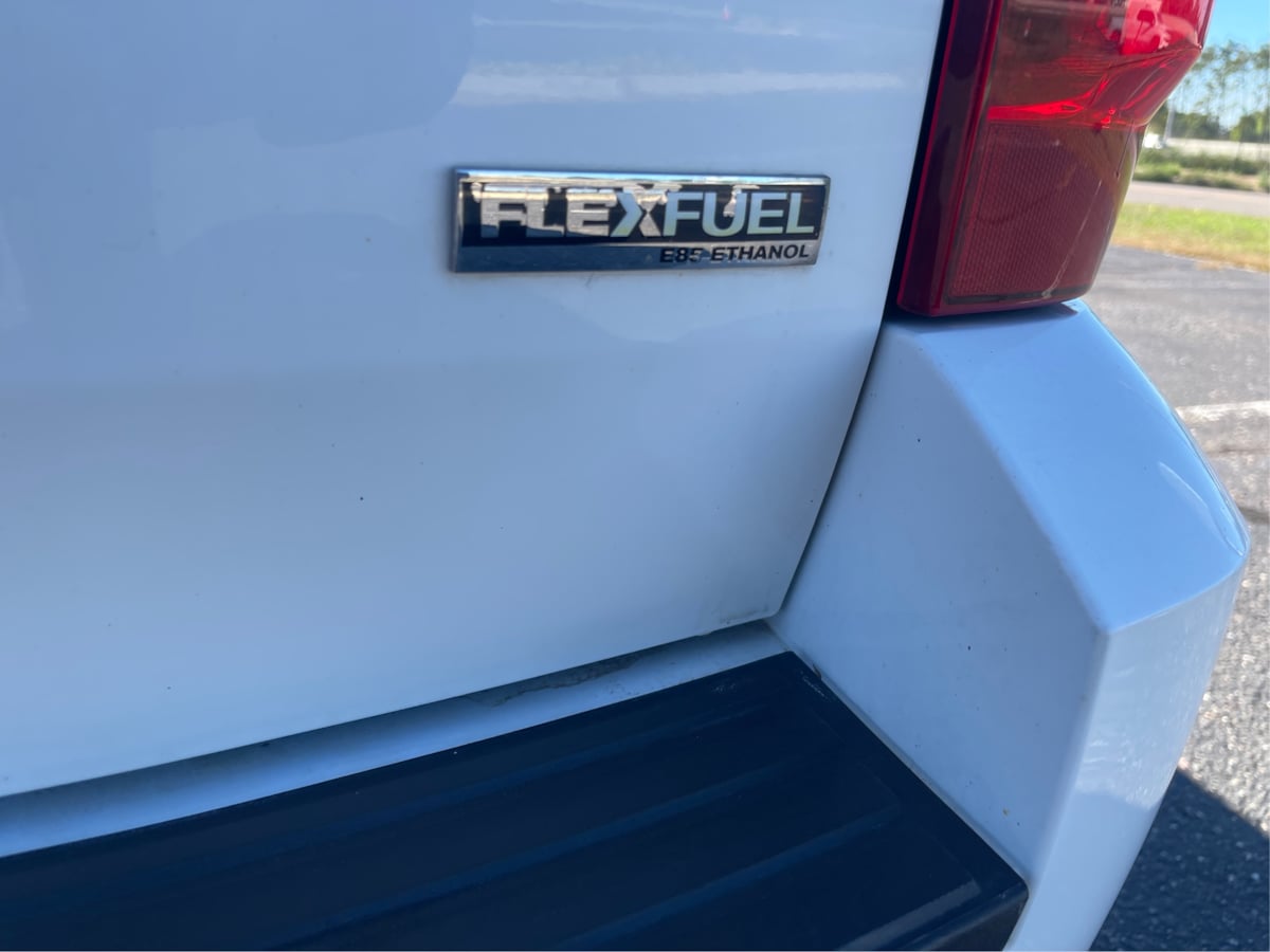 Photo 23 of this Chevrolet Tahoe