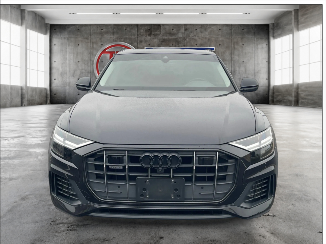 Photo 2 of this Audi Q8