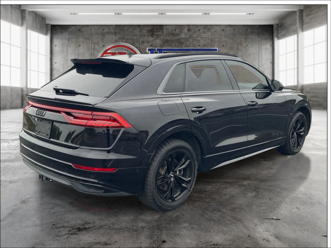 Photo 5 of this Audi Q8