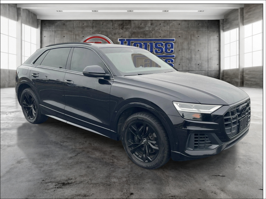 Photo 3 of this Audi Q8