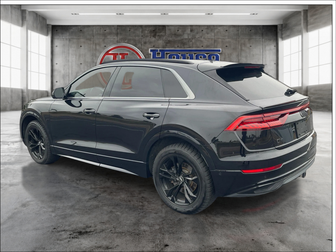 Photo 7 of this Audi Q8