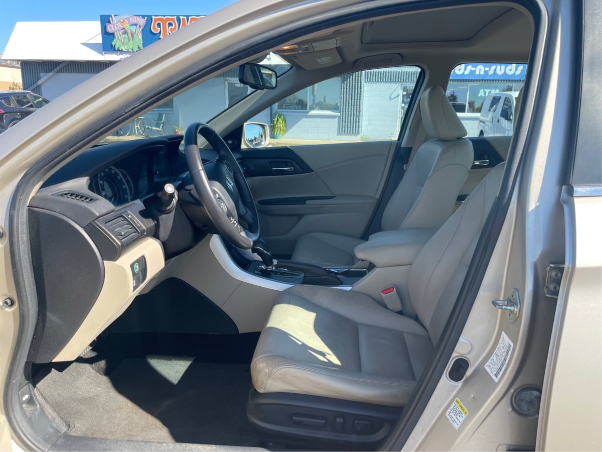 Photo 9 of this Honda Accord Sedan