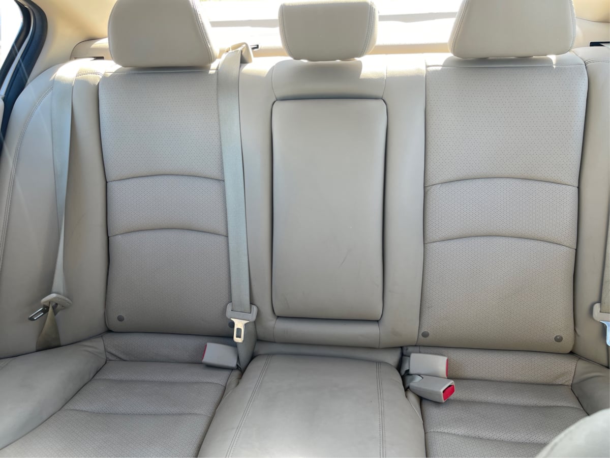 Photo 14 of this Honda Accord Sedan