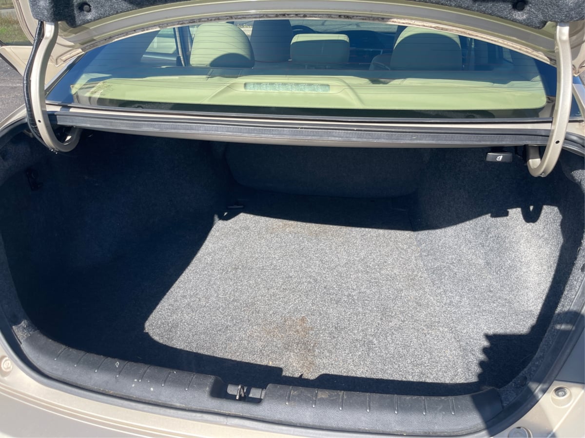 Photo 12 of this Honda Accord Sedan